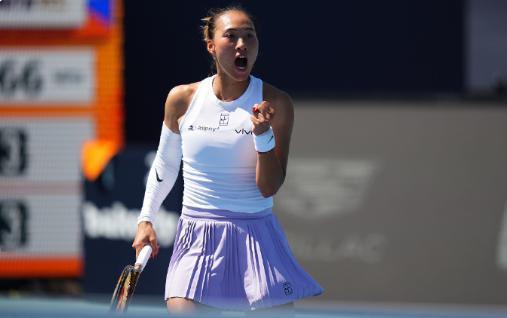 郑钦文能否翻阅这座高山？北京时间3月25日凌晨，2025赛季女子网球WTA100