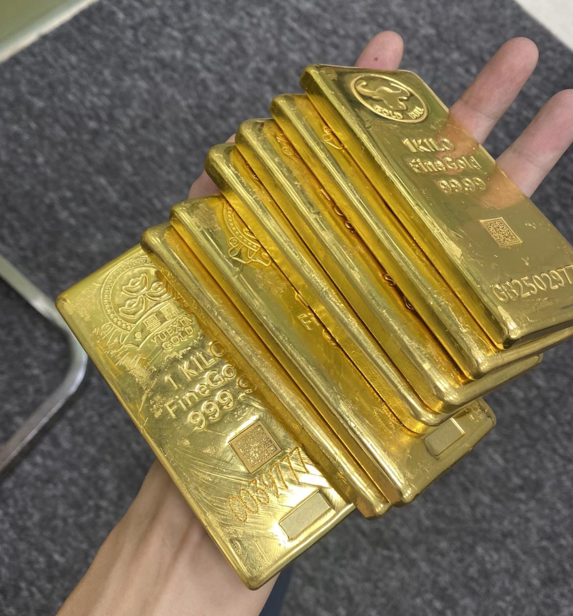 我爸收了5年黄金，真心奉劝大家一句话，要是你手头有超300克黄金，可
