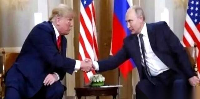 英国首相一句话，直接扔向了全世界。他说，中国，是世界三大强国之一。这话不