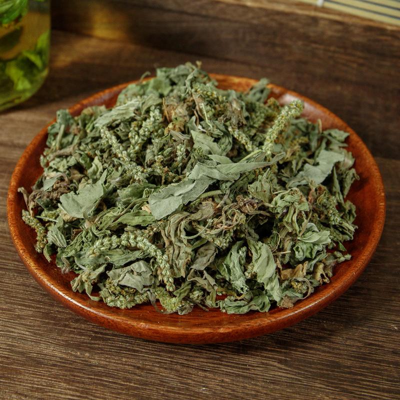 尿黄说明有湿热，一味中草药，清肝火，从小便泄湿热，临床常用它 现在有不少人排
