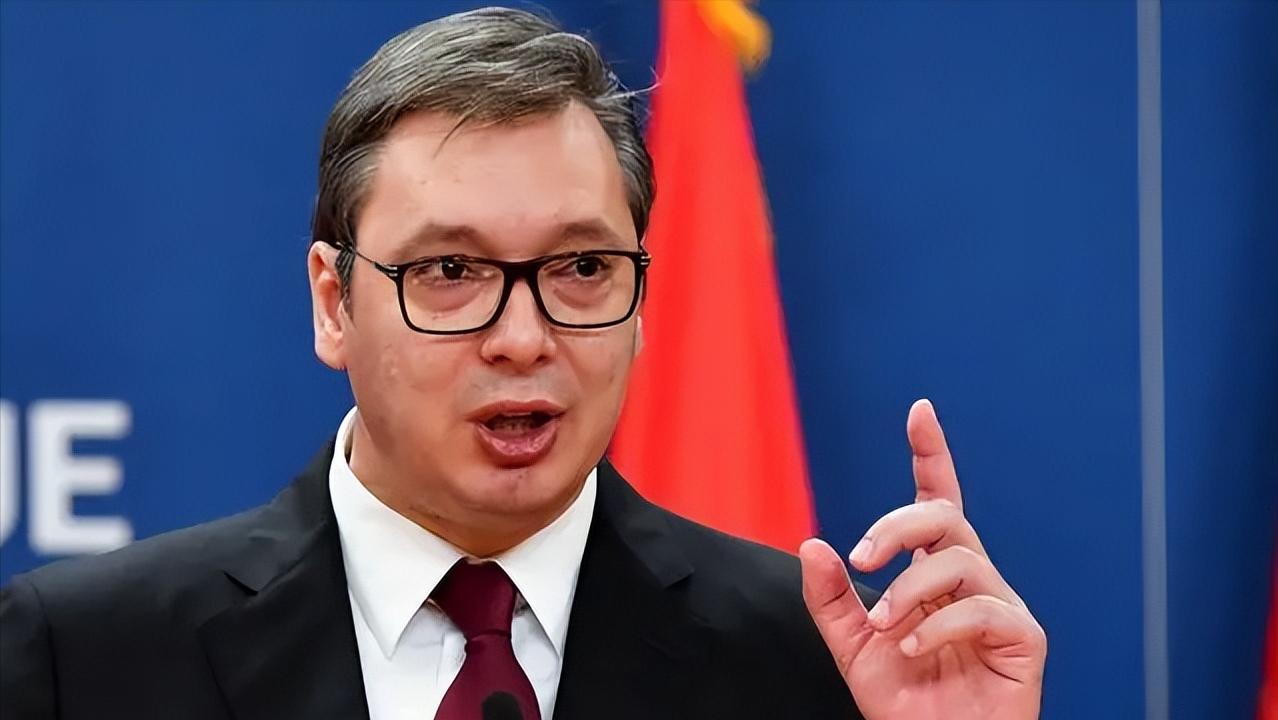 武契奇落泪！阿斯塔纳峰会现场，镜头扫过各国元首，唯独定格在塞尔维亚总统武契奇