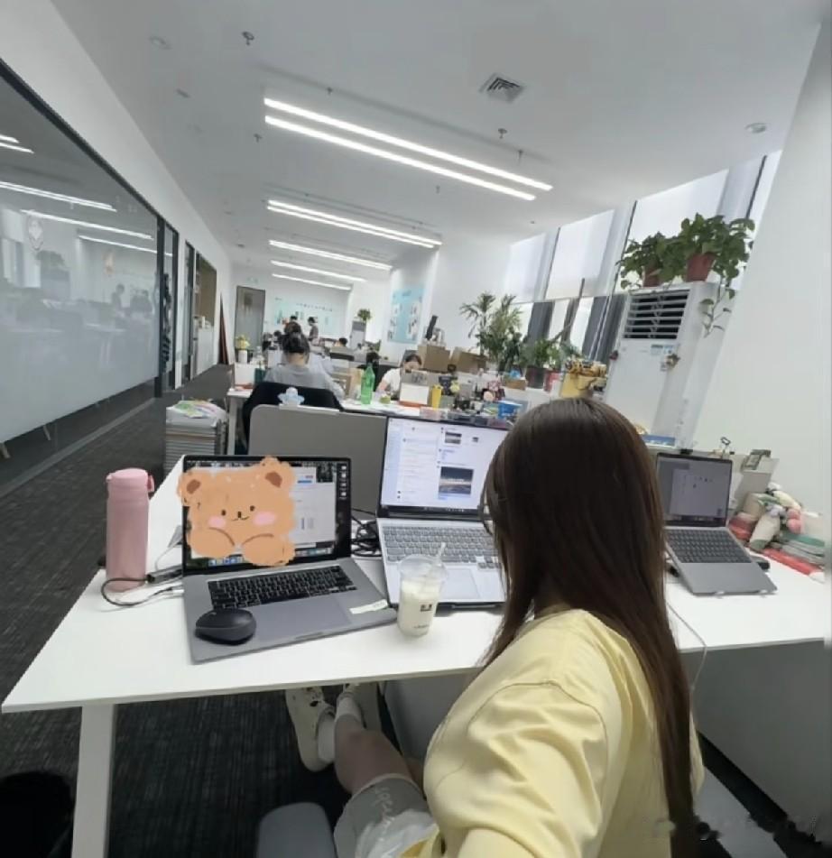 为什么小公司留不住人，甚至两三个月就换一茬人，我想不是没有原因的...就拿队友新