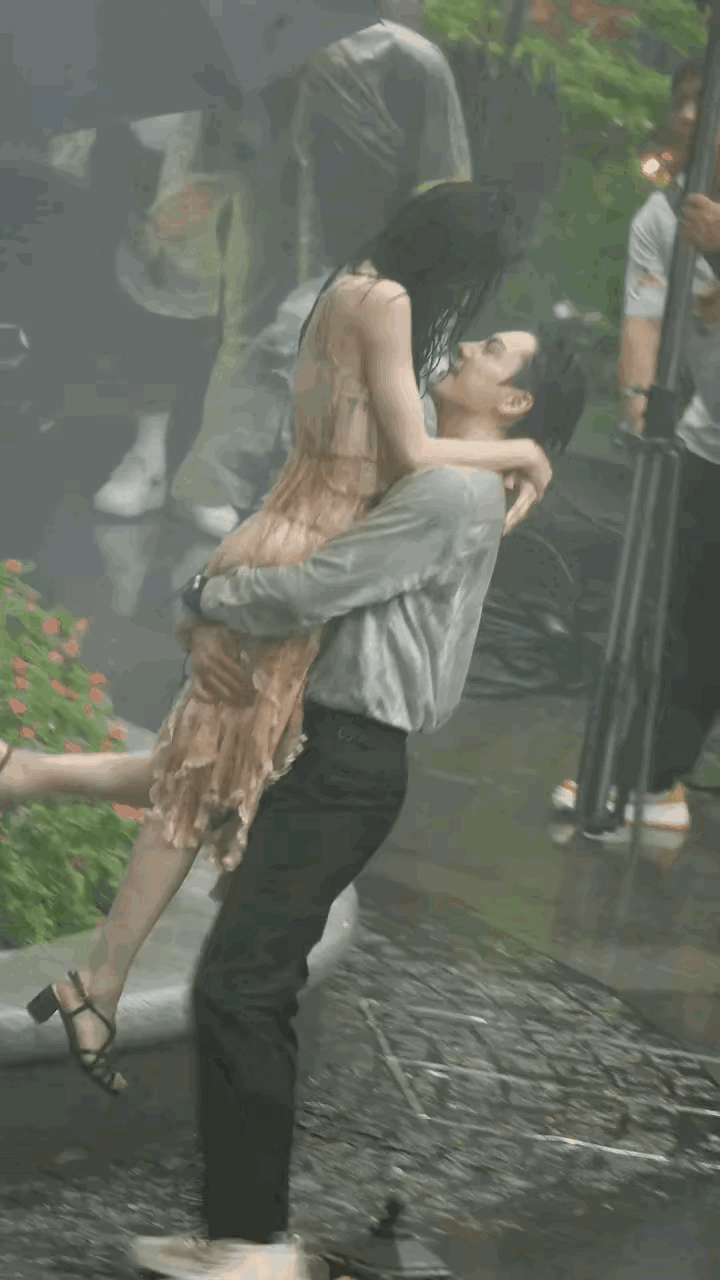 女演员都说是为了艺术牺牲，你们觉得呢？