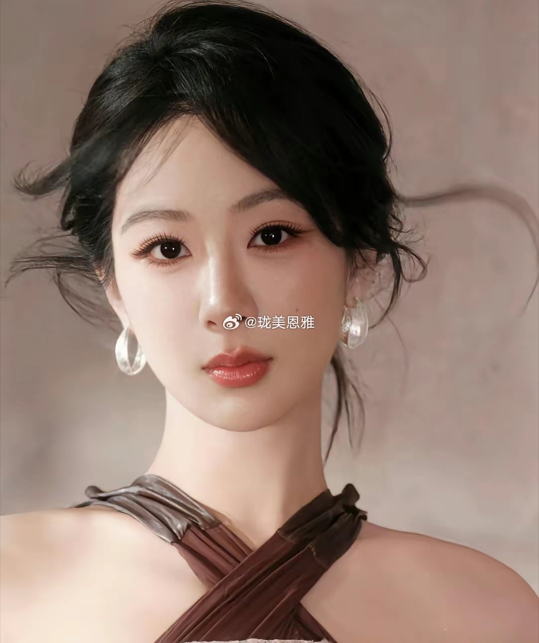 “千万别当演员，杨紫长的又不漂亮”这句话打了谁的脸？