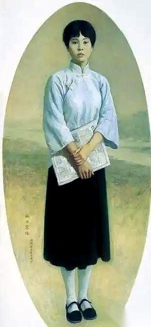 礼炮响了，整个中国都在欢呼。千里之外的长沙，一个老太太坐在自家门槛上，对着空气