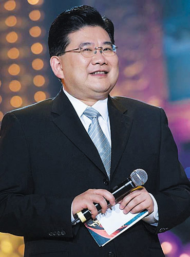 曹可凡的一番发言，勾起不少人的回忆。其实教练孙海平早就道出不少内情。刘翔还没闯出名堂，腿伤就一直折磨