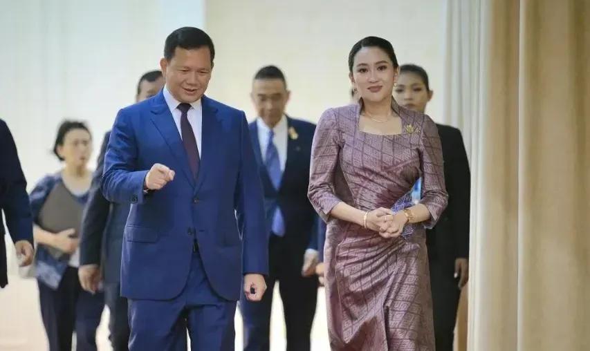 柬埔寨和泰国交火后，柬埔寨首相洪玛奈第一时间竟然致函联合国，要求安理会紧急召开会