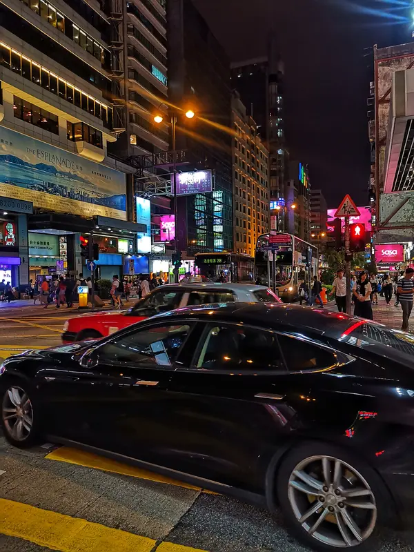 油车变重奢！香港电车8成渗透，L3智驾量产厂家担责！