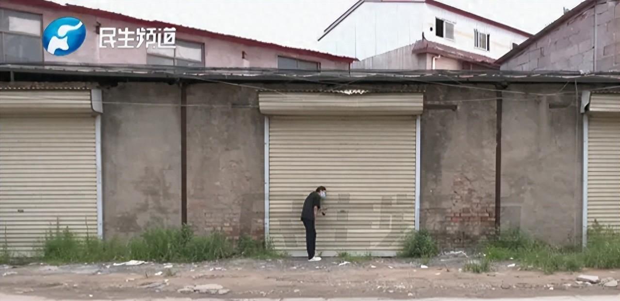 河南郑州，女子与前男友处了7年分手后，前男友说急用向她借车，女子没犹豫直接把40