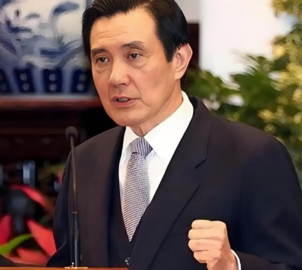 这次，马英九没能来大陆观礼阅兵，而是洪秀柱来了，而且央视给了个大镜头停留，相信马