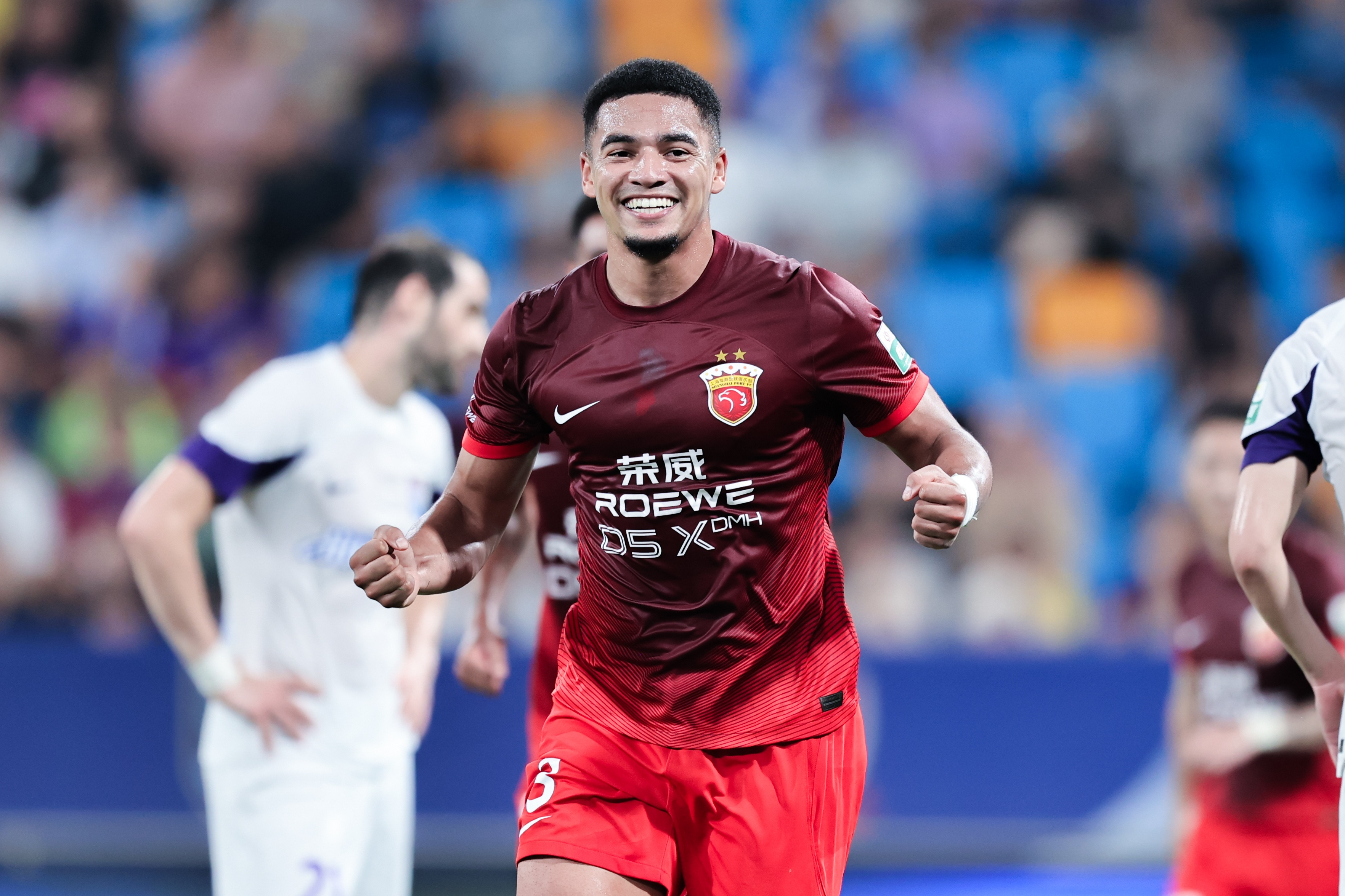 北青: 邵佳一大概率留用蒋光太、塞鸟等归化, 李可重返国足待沟通