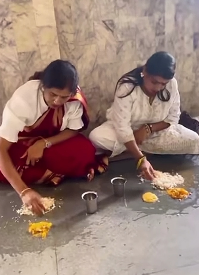 有一美国人，来中国旅游了六周后，想去印度看看，因为他认为印度也是一个有历史的国家