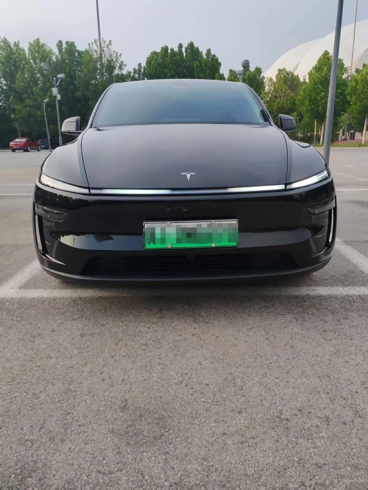 30万左右买二手ModelY，空间香，但舒适别想太多ModelY二手很容易