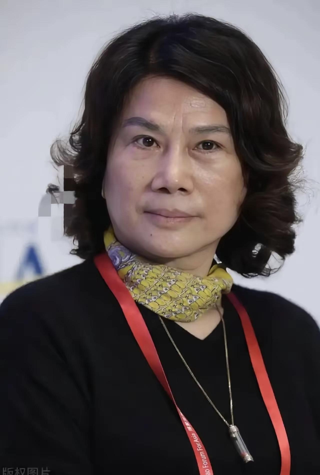 7年前，他空降执掌千亿国资平台，手握国内家电龙头企业的核心股权话语权，风头一时无