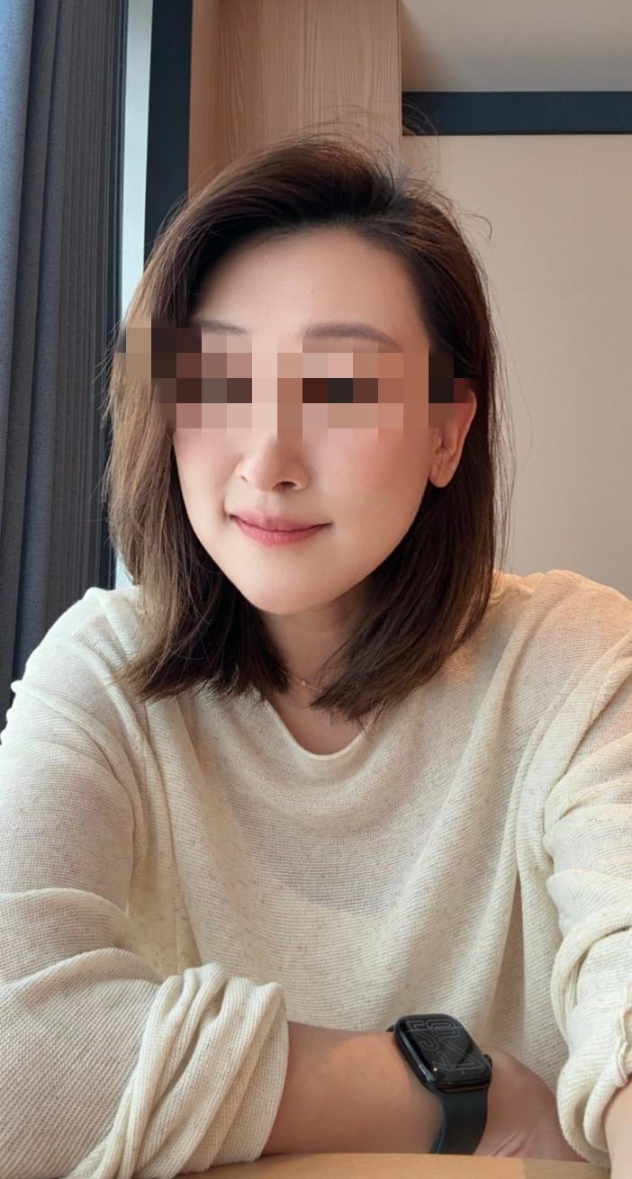昨天跟我一起跳广场舞的张阿姨，把她老伴的工资卡给冻了，我们一开始还说她太强势，听