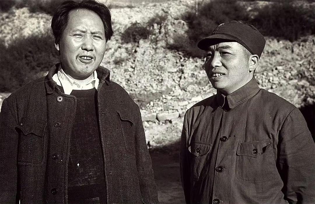 1944年，延安。​主席的照片