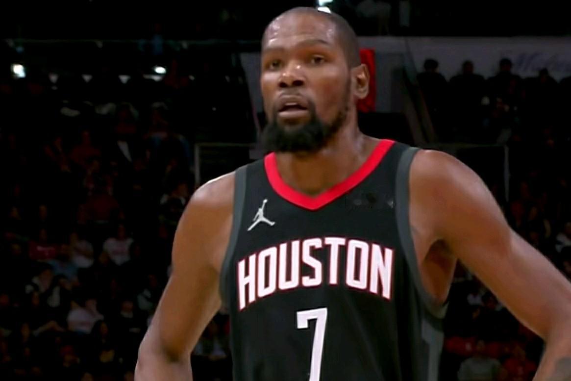 杜兰特：为何会如此尴尬？火箭谁都打不过？狂输鱼腩球队，狂送温暖，关注了这么多