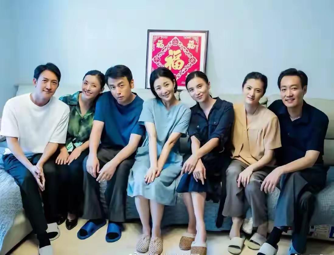 七位明星同框照个个都是人才，个个都是大帅哥，个个都是大美女你们认识吗？我只