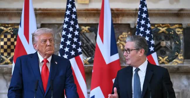 英国竭尽全力款待特朗普，可换来了啥？特朗普在国宴致辞中称，美英关系“牢不可破”。