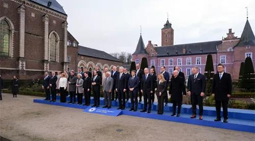 一个集团，两个世界。欧盟领导人非正式峰会在比利时举行，意大利联合德国、比利时等