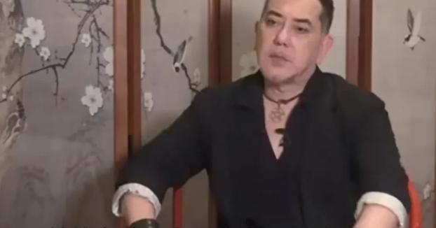 黄秋生还真是咎由自取，黄秋生表示：如今他几乎是零收入，只能靠借杨受成的钱勉强度日