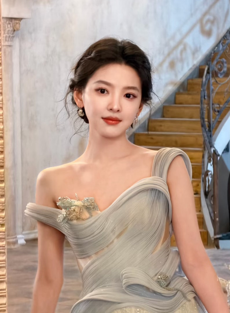 章若楠冬去春来演技电视剧冬去春来妈妈是语文老师，总说写人要有魂。看戏也一样，章