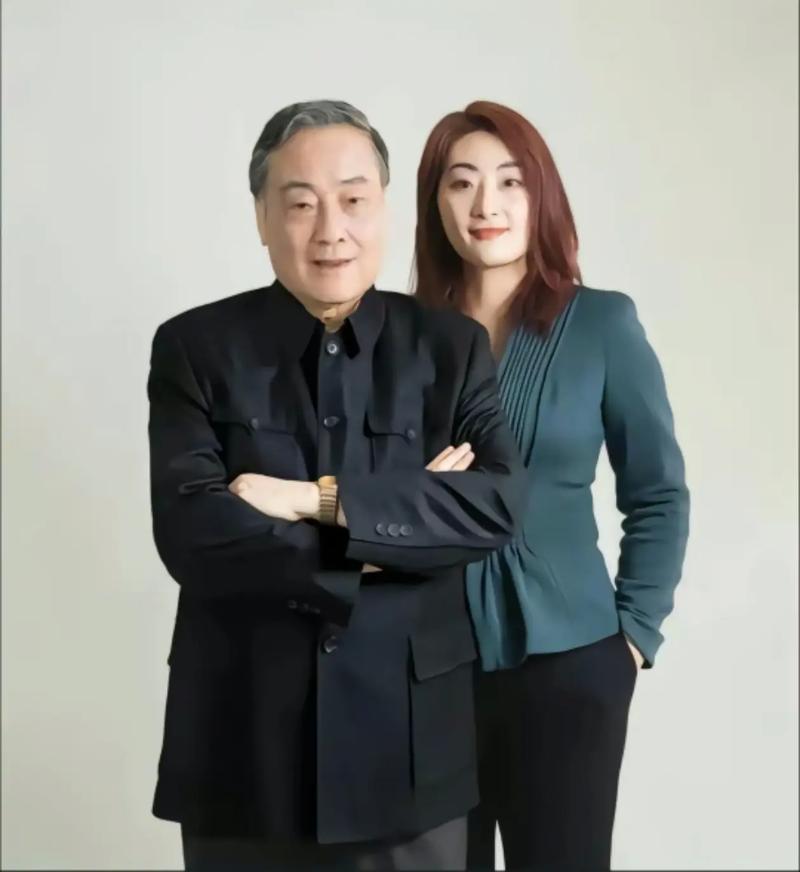 若是宗庆后还在，宗馥莉怎么会被逼辞职，真是没爹的孩子被人欺。一纸辞职信，标志着娃