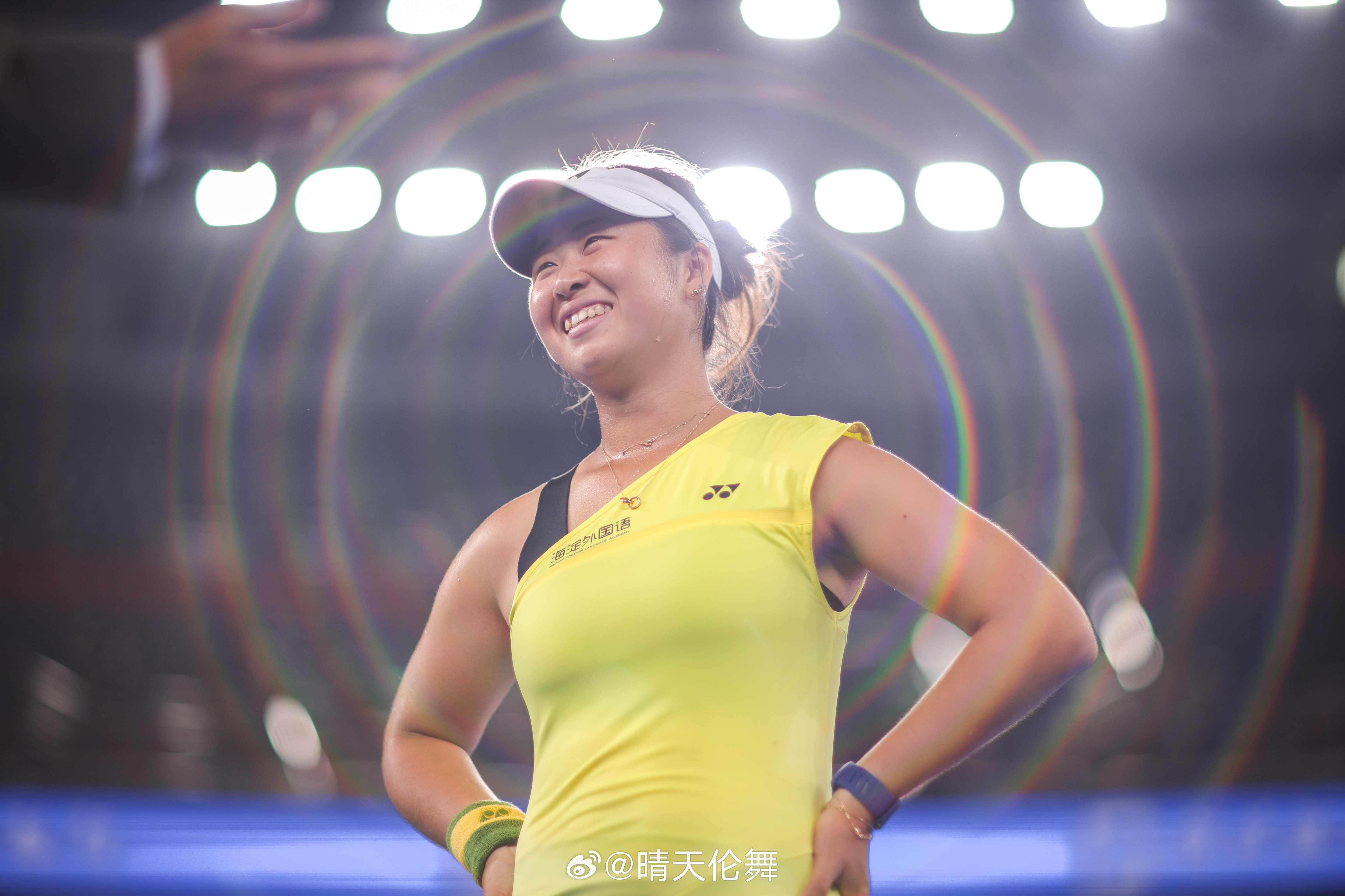 宁波WTA500资格赛首轮施晗🇨🇳以6-4/0-1Ret.击退弗莱彻🇵?