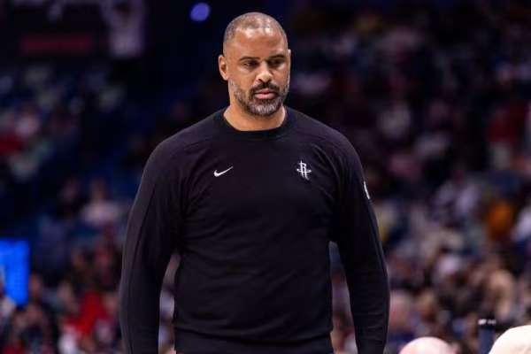 在今天早些时候，火箭队主帅乌度卡接受了电台SportsTalk790的采访，在采