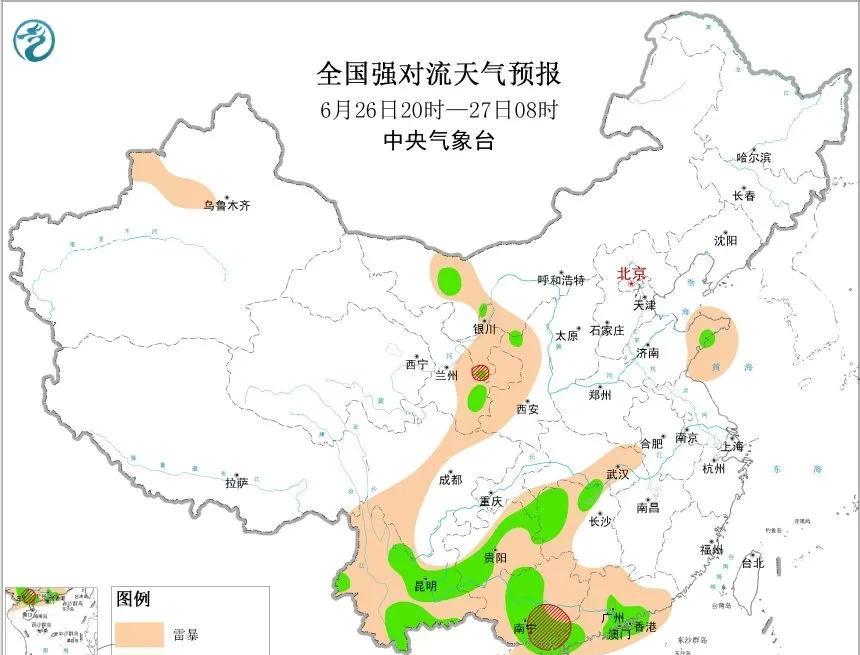 【强对流：盛夏化】未来三天，随着低空季风水汽逐步增强北上和高空槽东移过境，上干冷