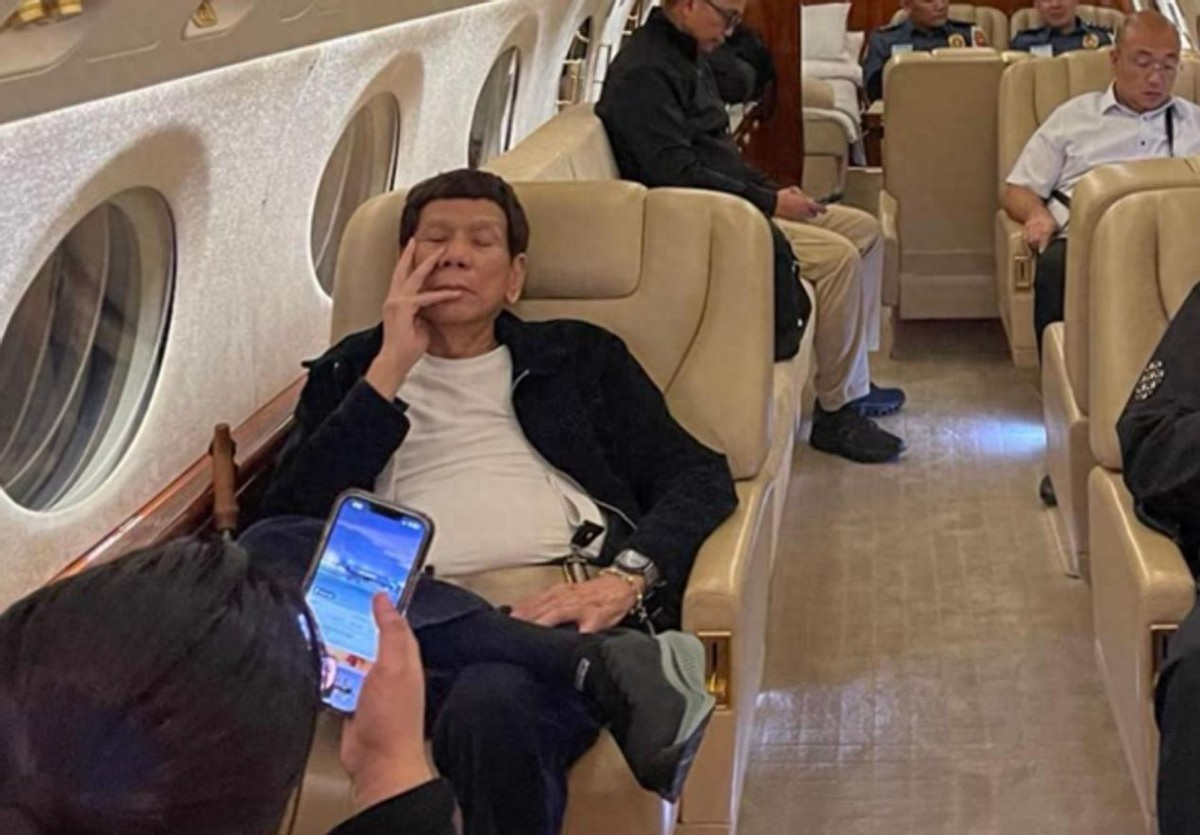 菲律宾政坛变天倒计时！莎拉手握王牌，马科斯亲美戏码遭民意反噬菲律宾中期选举进