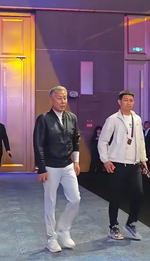 陈道明，吴京，刘德华，梁朝伟等大咖参加活动，怎么感觉气场都被<em>康熙大帝</em>压制了，陈道