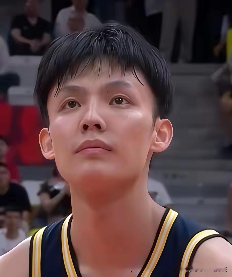 徐杰真正的致命弱点是什么?是他无力改变某地方人的偏见！一、他们一直认为徐杰太矮了，可徐杰所在的广东宏