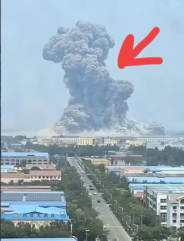 “高密化工厂爆炸”，证明大连人民当年的抗议是多么的正确！同理——凡是化工