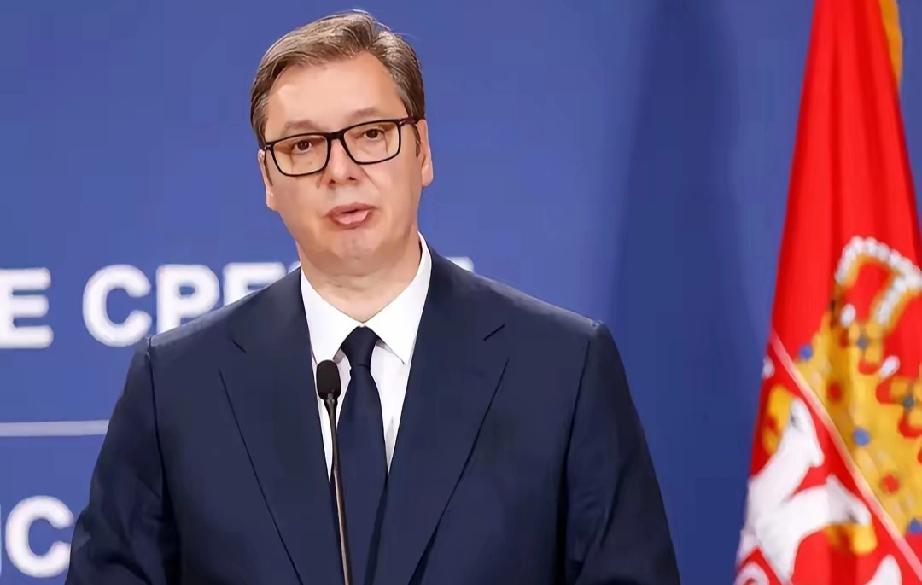 不能让这个好兄弟被欺负！​武契奇这次是真亮刀了。​他公开警告：阿尔巴尼亚、克