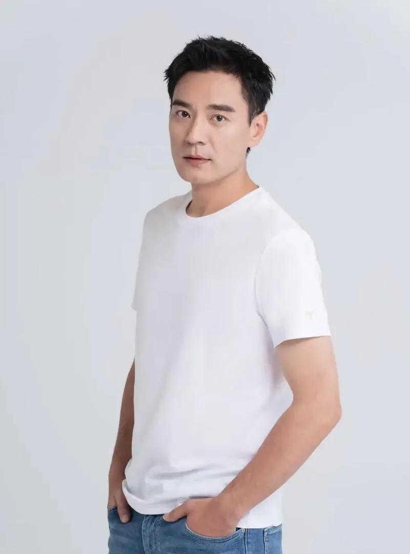 “不是冤家不聚头”，主持人问李光洁：“在娱乐圈里，你最不想跟谁合作呀？李光洁说最