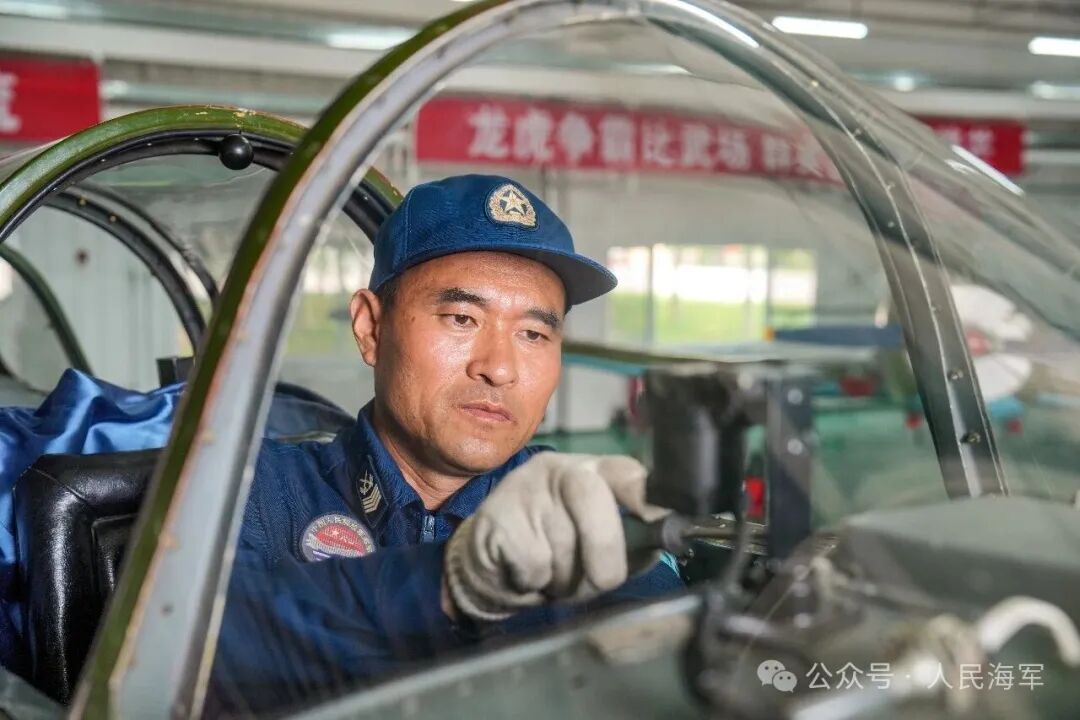 26年坚守！‘战鹰定心丸’赵红海光荣退役