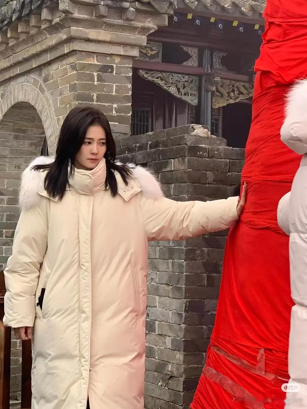 捡的图，确意外符合主题。减少穿搭焦虑。