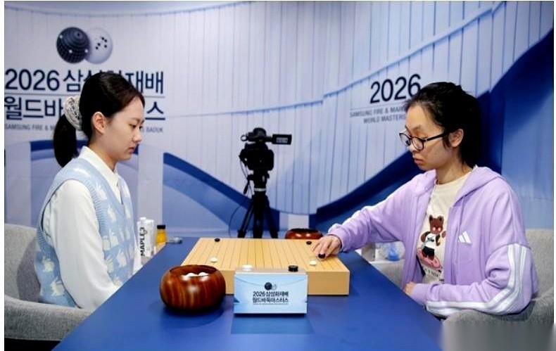 219个韩国棋手在家门口大张旗鼓地摆擂台，结果呢？除了一个大爷在老年组突围，剩