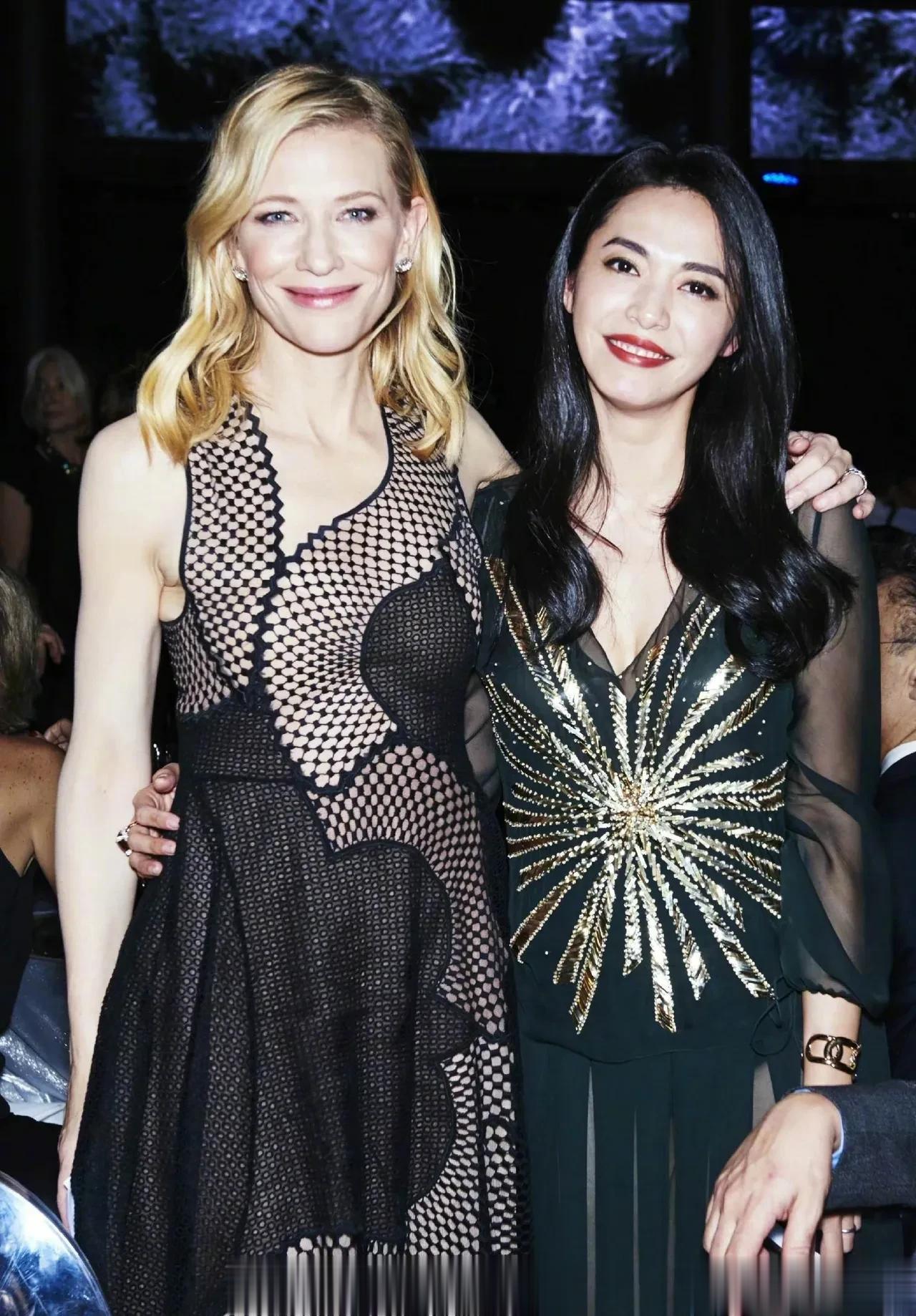 之前看到刘亦菲跟安妮海瑟薇的合照，我说天仙不敌。内地女演员能与西方人站一起而不会