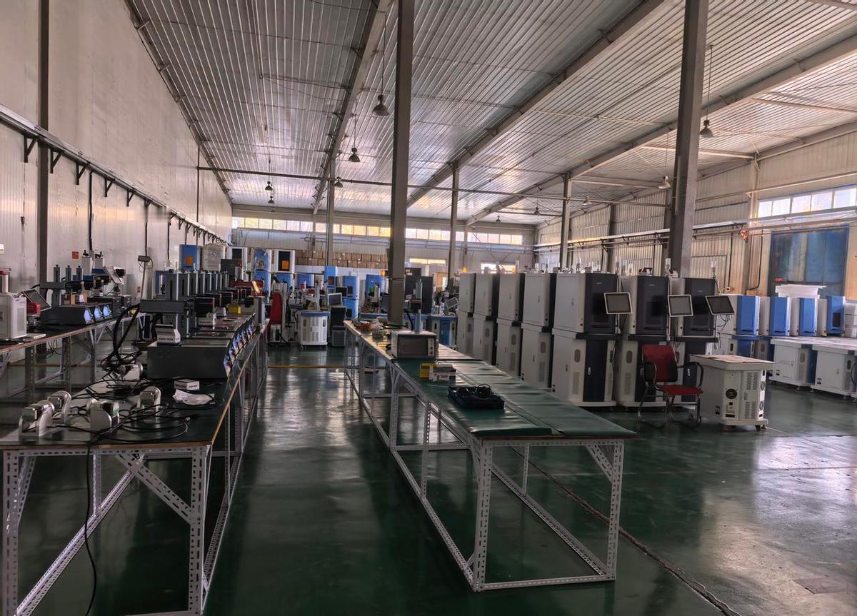 别再堆参数了，老外不买账。他们不想知道你多牛，只想知道你能不能救他们的火。深