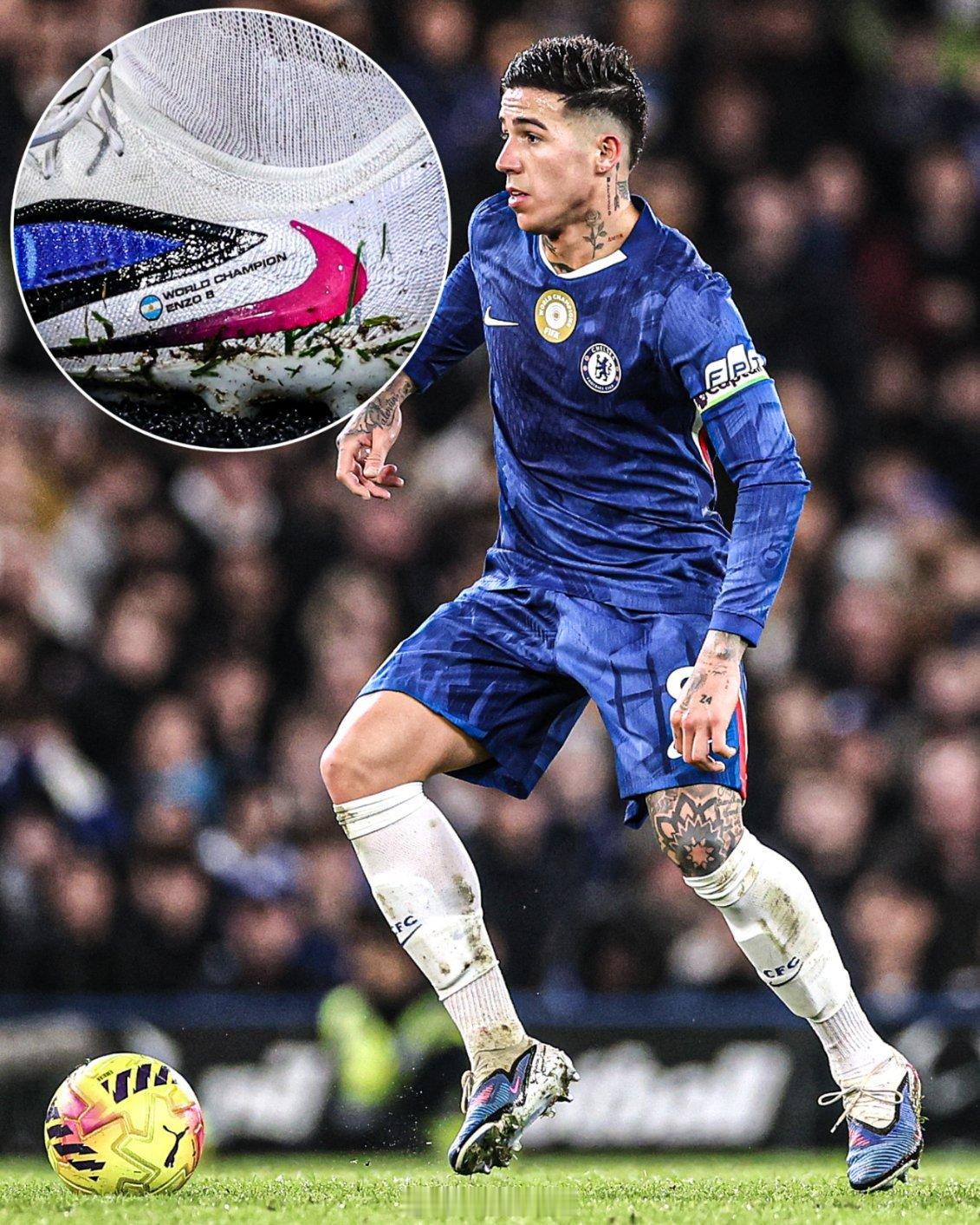 恩佐·费尔南德斯的足球鞋上写着“世界冠军”🇦🇷🏆