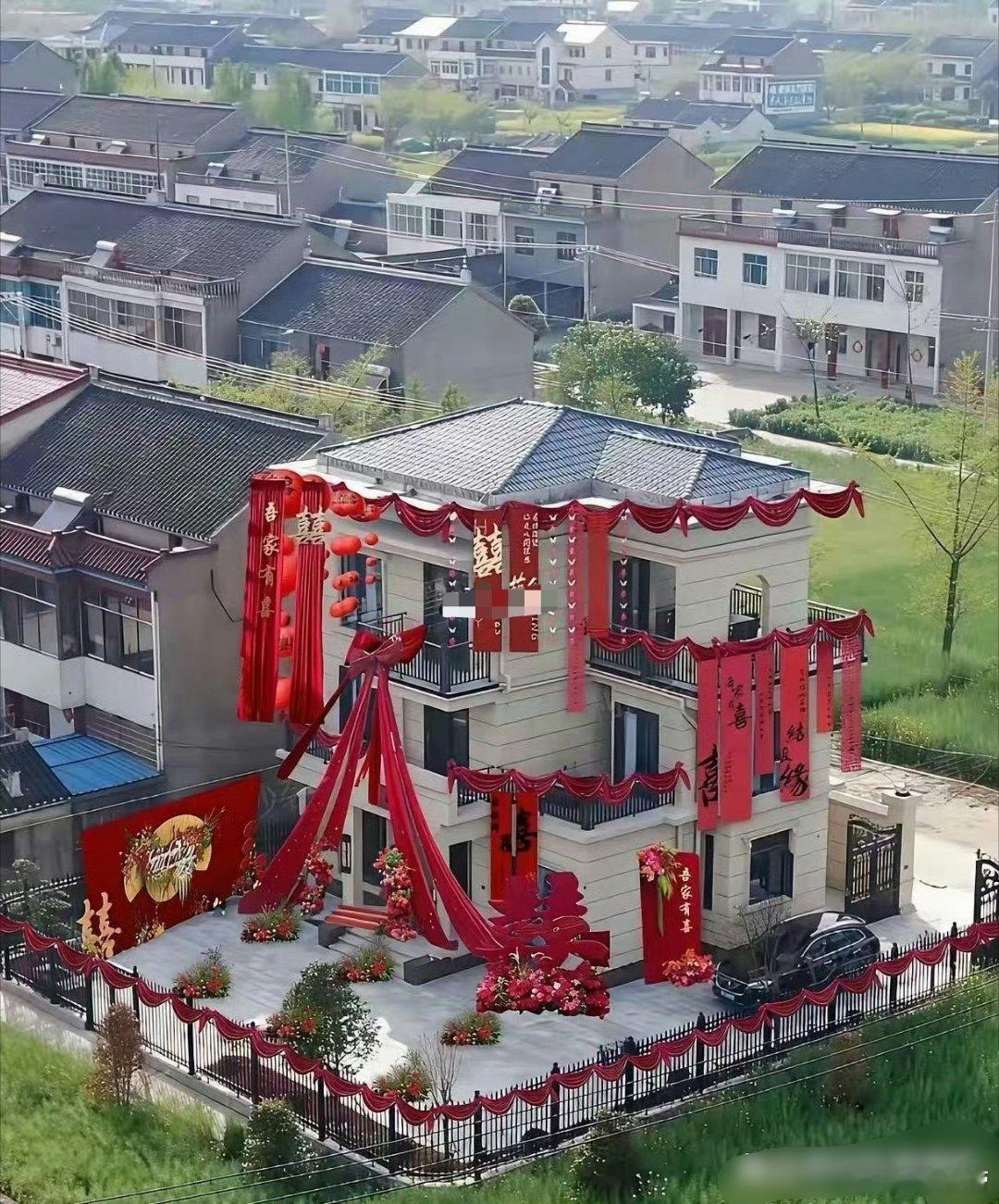 不得不说，主人家这房子炫得……我居然无法反驳！