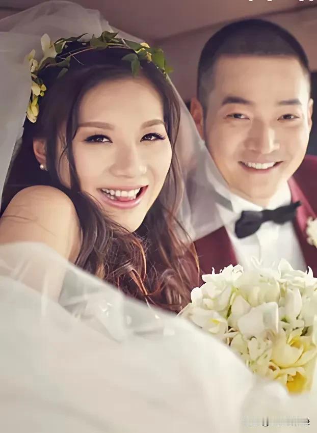 震惊！喻恩泰婚变剧情大反转。前几天全网都在骂吕秀才抛妻弃子，今天共同好友突然