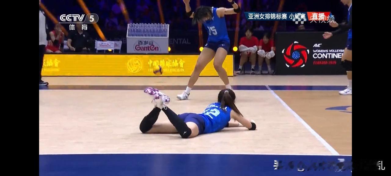 摧枯拉朽有来有回，中国女排打服中国台北25:17，亚洲女排锦标赛中国女排对