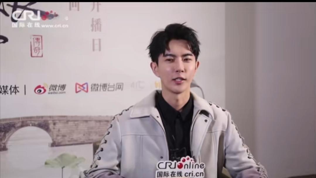 家人们，刚刷到于朦胧系饮酒意外坠亡这个消息，真的好震惊，心里空落落的，到现在都觉