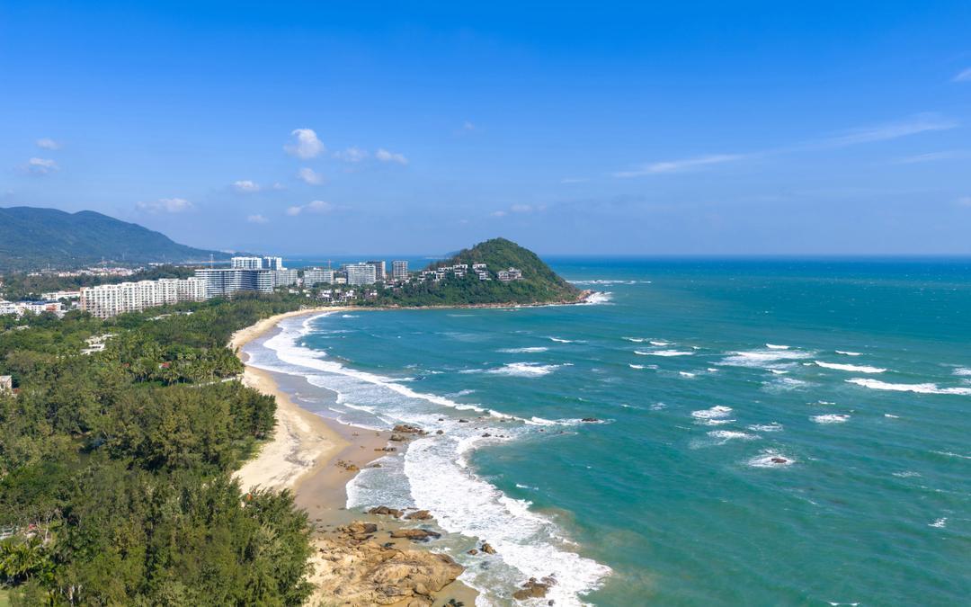 说真的，海南真正过冬的地方，就三亚、乐东、陵水这三在海南待过好几个冬天，也跑过