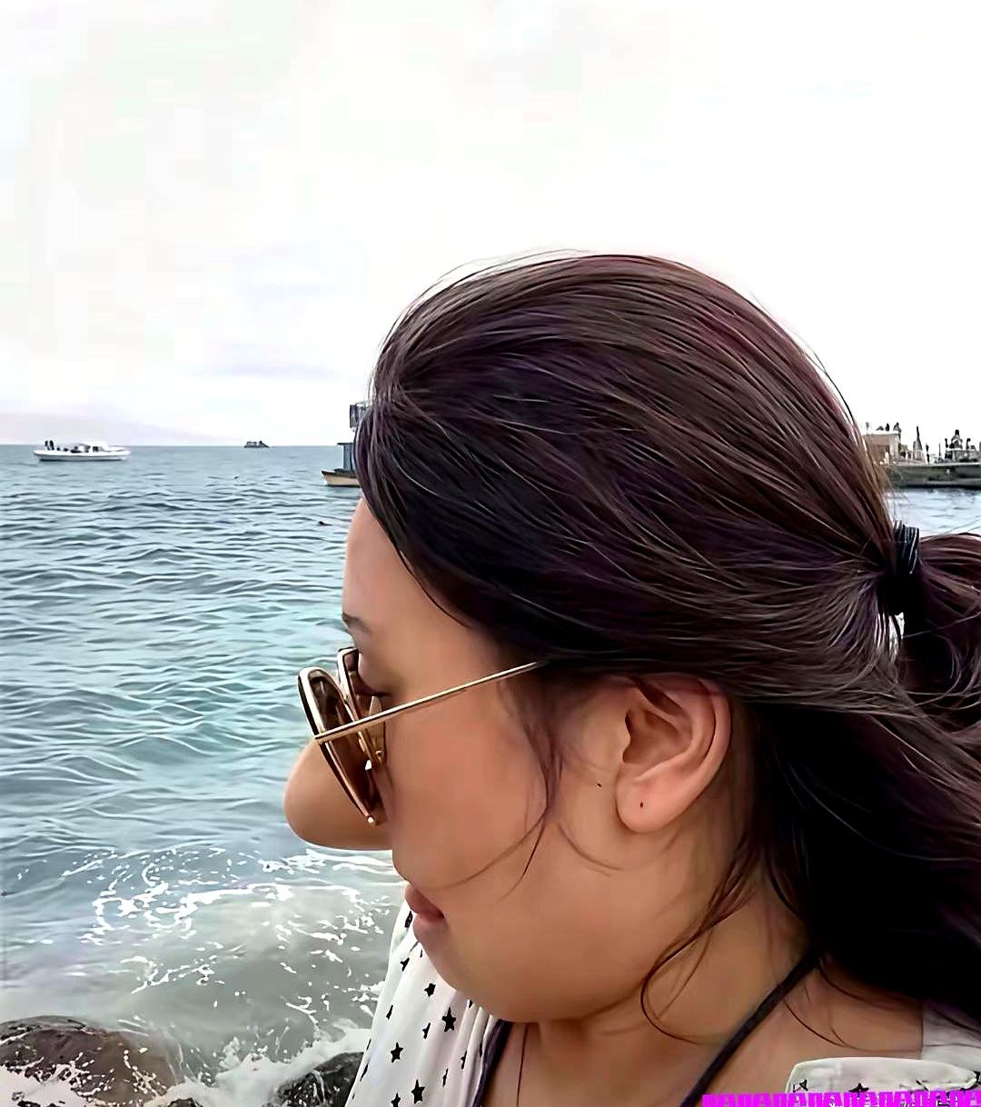 刷手机看到张图，真的笑不活了！第一眼瞅过去，心里立马咯噔一下：这谁的鼻子啊，咋