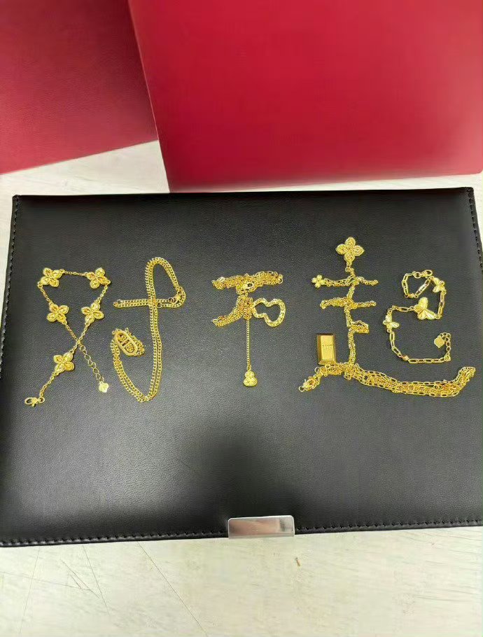 女朋友生气时哄她的正确方式