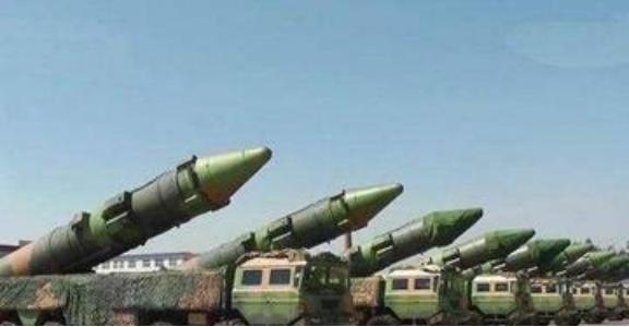 假如美国先对中国发射200枚核弹，中国有反击的能力吗？不夸张的说，没等他们打完2